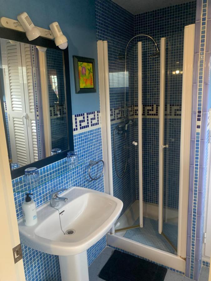 Apartamento Rosa Nautica Primera Linea De Playa La Herradura  Buitenkant foto
